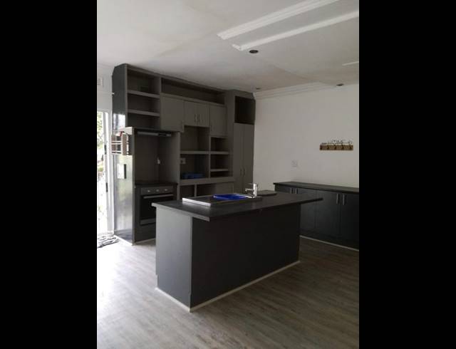 4 BEDROOM HOUSE FOR SALE IN BLUFF